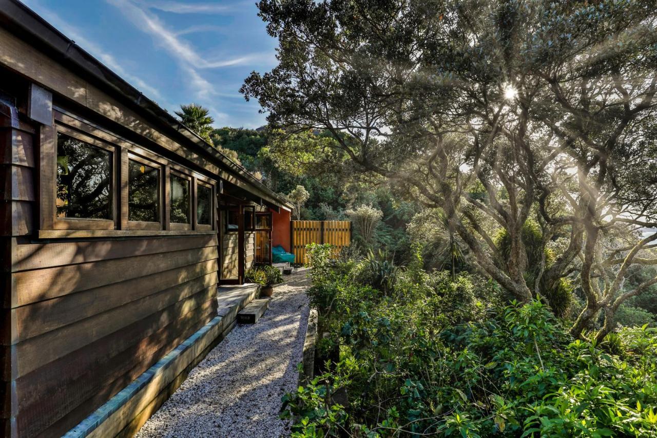 Little Donkey Bay Villa Russell Bagian luar foto