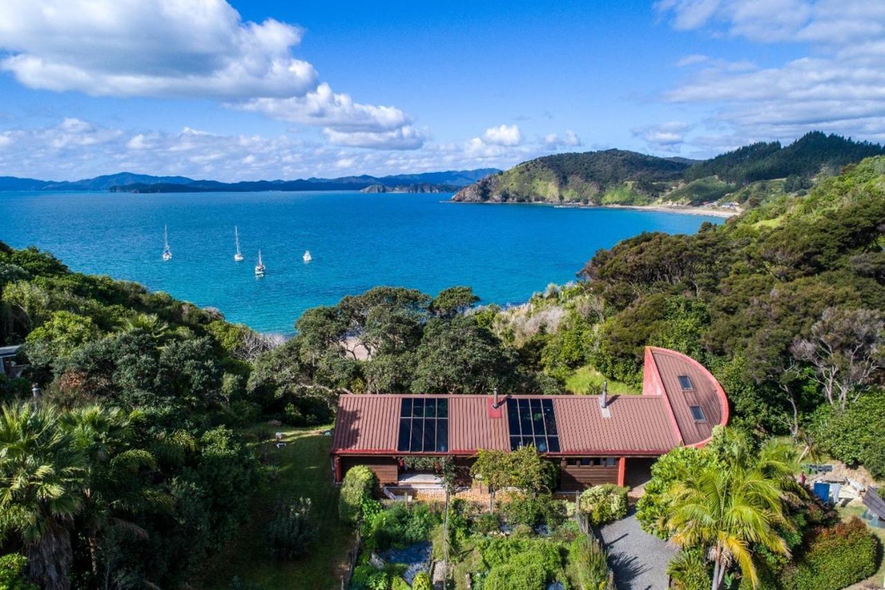 Little Donkey Bay Villa Russell Bagian luar foto